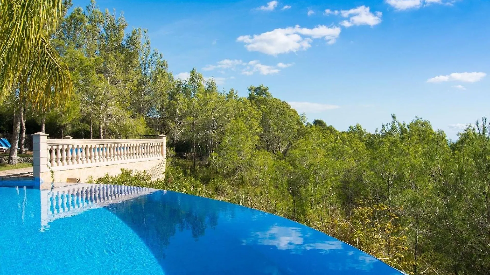 Ferienhaus Fuer 12 Personen Ca 400 M In Son Macia, Balearen Mallorca  Son Macia (Mallorca)